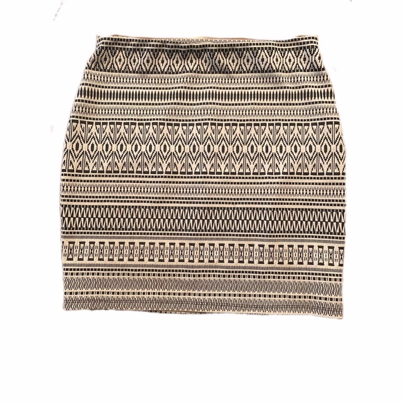 Xhilaration Tribal Print Black and White Bodycon Pencil Skirt - Picture 1 of 3